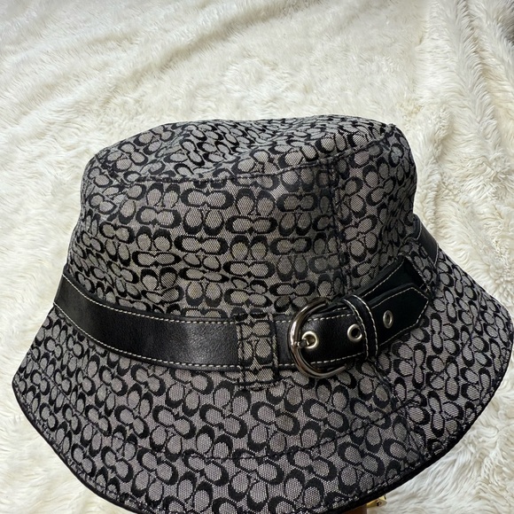 Vintage Coach Womens Signature Jacquard Bucket Hat Size M/L Monogram Y2K Buckle - Picture 6 of 14